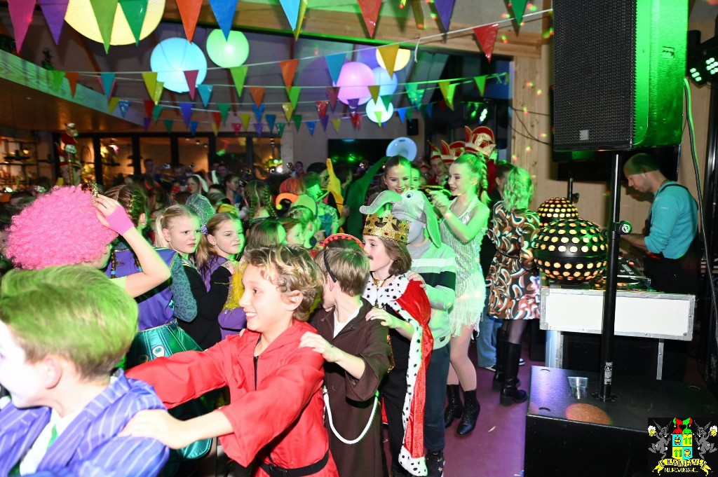 ../Images/Jeugddisco Middeleeuws Carnaval 061.jpg